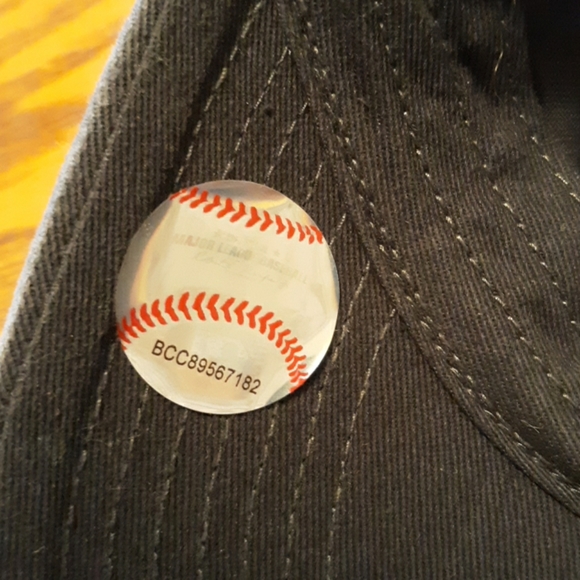 Official Boston Red Sox Hat LONDON Series - Picture 4 of 5